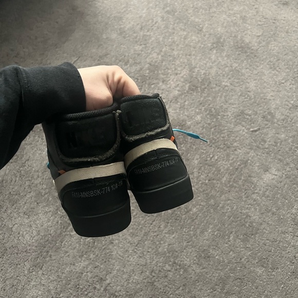 OFF WHITE Blazers w Exclusive Laces - Picture 4 of 4